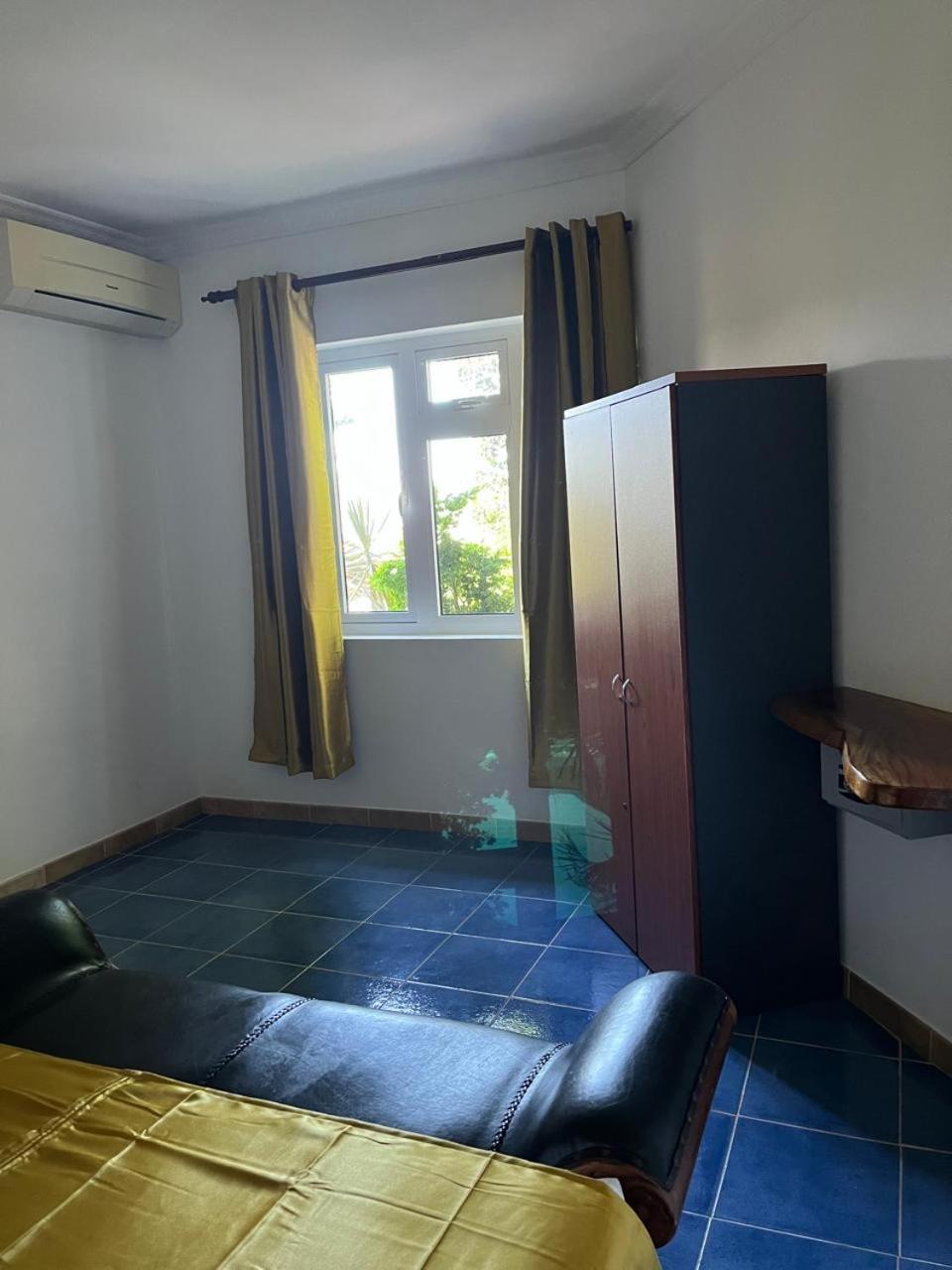Cavern Apartments Baie Sainte Anne Zewnętrze zdjęcie